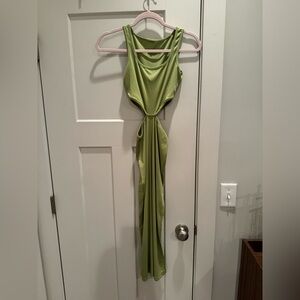 Elegant Green Sleeveless Dress